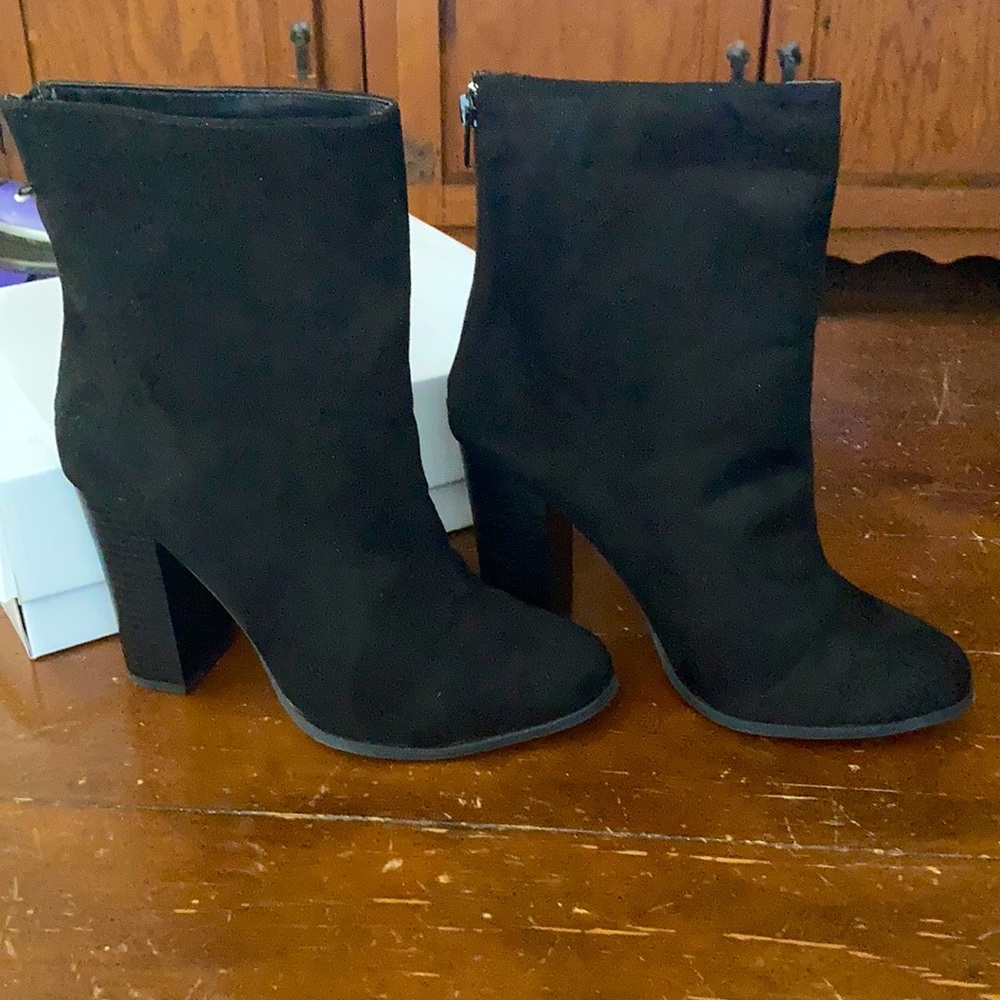X2B Black Suede Boots NWB